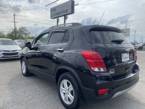 Used 2019 Chevrolet Trax LT w/ LT Convenience Package image 7