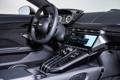 New 2025 Aston Martin V8 Vantage Coupe image 21