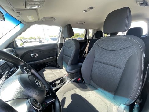Used 2019 Kia Soul image 18