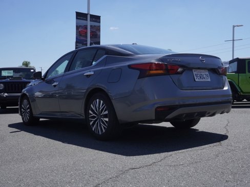 Used 2023 Nissan Altima 2.5 SV image 6