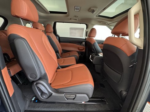 New 2026 Kia Carnival SX Prestige image 21