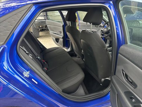 Used 2025 Hyundai Elantra Sport w/ Cargo Package image 17