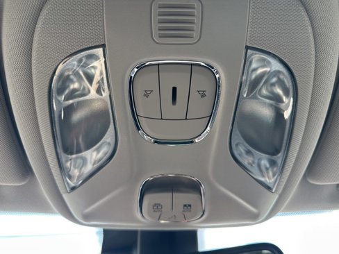 Used 2022 Jeep Compass Limited w/ Sun and Sound Group image 10