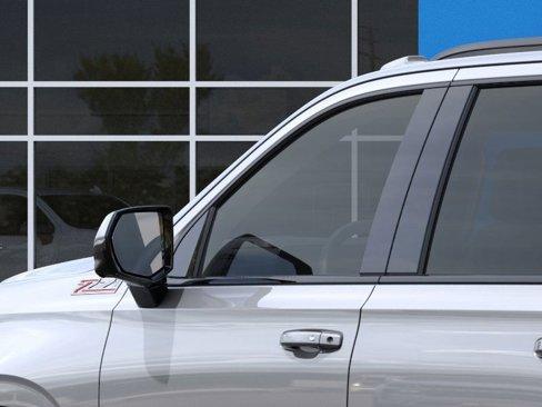 New 2026 Chevrolet Suburban Z71 w/ Comfort Package image 12
