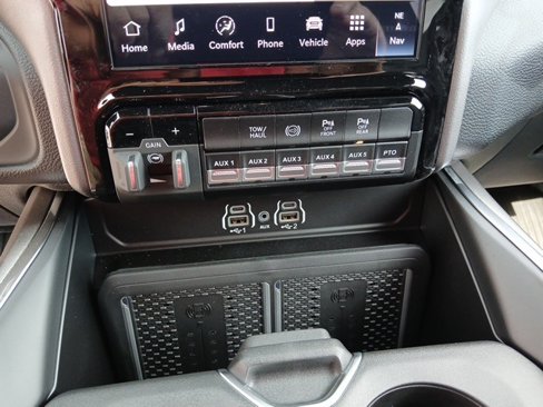 New 2026 RAM 3500 Laramie image 44
