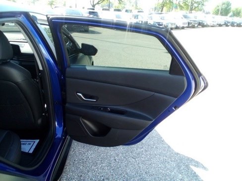 Used 2023 Hyundai Elantra Limited w/ Cargo Package image 14