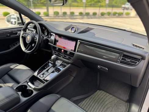 Used 2025 Porsche Macan GTS image 53