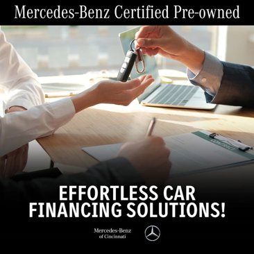 Used 2025 Mercedes-Benz GLC 300 4MATIC image 4