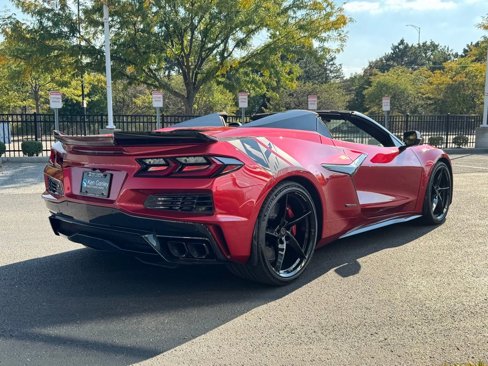 Used 2025 Chevrolet Corvette E-Ray w/ Stealth Interior Trim Package image 8