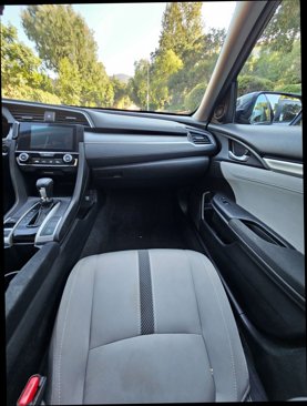 Used 2018 Honda Civic EX image 33