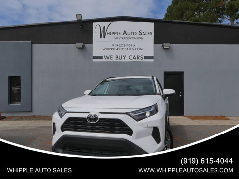 Used 2023 Toyota RAV4 XLE image 1