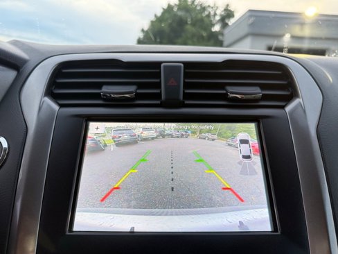 Used 2019 Ford Fusion SE image 26