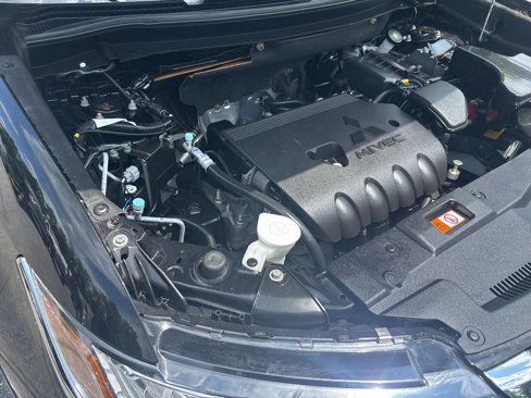 Used 2017 Mitsubishi Outlander ES image 41
