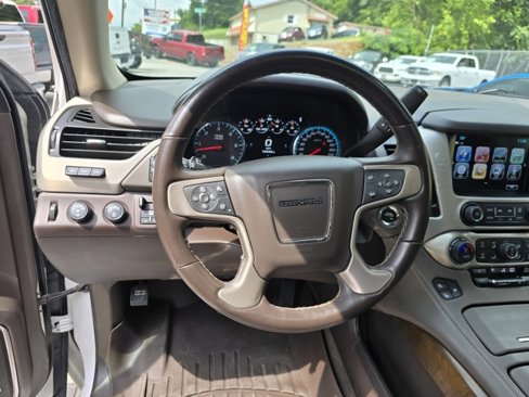Used 2019 GMC Yukon XL Denali w/ Denali Ultimate Package image 13