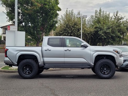 New 2025 Toyota Tacoma SR5 image 4