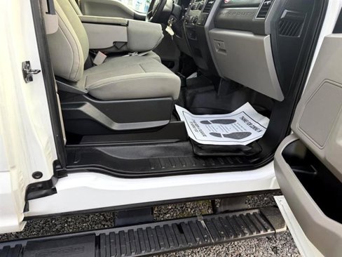 Used 2017 Ford F250 XL w/ Power Equipment Group image 19