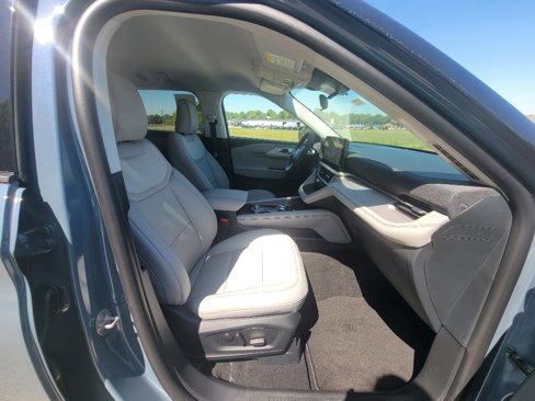 New 2025 Ford Explorer Active image 38