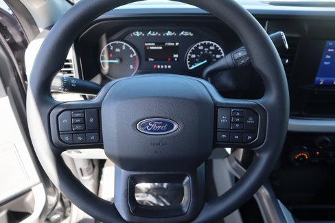 New 2025 Ford F250 XLT w/ FX4 Off-Road Package image 3