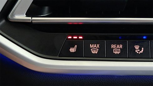 Used 2022 BMW X7 xDrive40i w/ Parking Assistance Package image 21