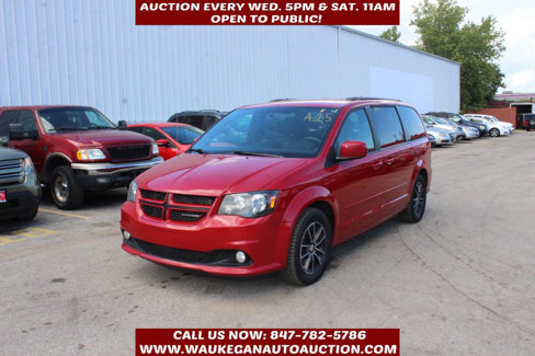 Used 2016 Dodge Grand Caravan R/T image 1
