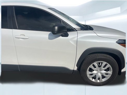 Used 2024 Toyota Corolla Cross L image 16