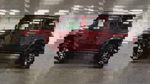 Used 2022 Jeep Wrangler Unlimited Rubicon w/ Cold Weather Group image 40