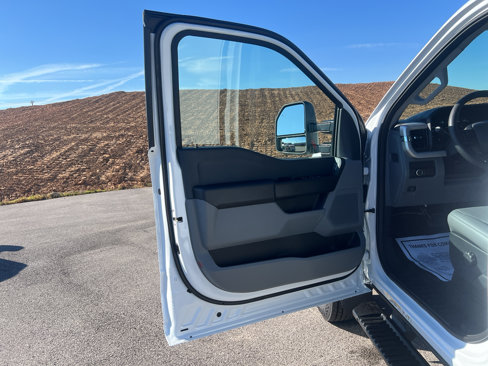 New 2026 Ford F550 4x4 Crew Cab Super Duty image 16