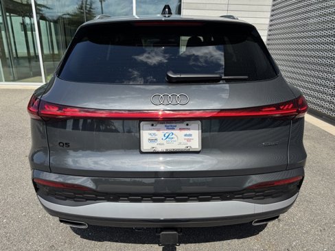 New 2025 Audi Q5 Prestige image 4
