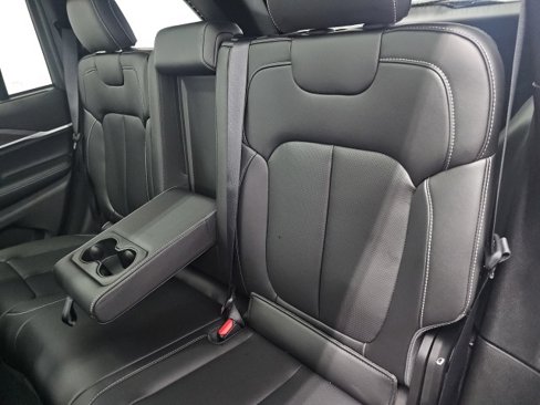 New 2025 Jeep Grand Cherokee Limited w/ Luxury Tech Group II image 20
