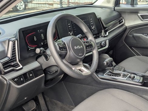 Used 2024 Kia Sportage LX image 14