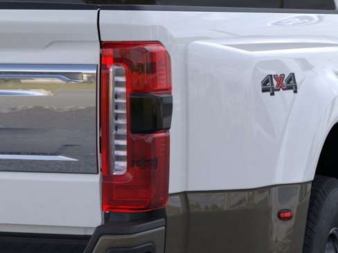 New 2026 Ford F350 4x4 Crew Cab DRW Super Duty image 21
