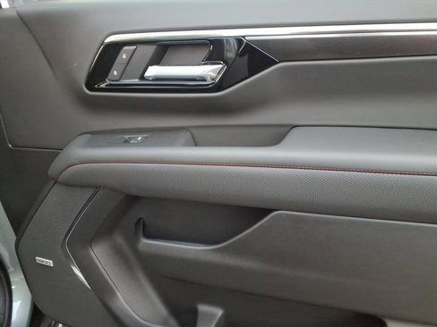 New 2026 Chevrolet Suburban RST w/ Advanced Technology Package image 18