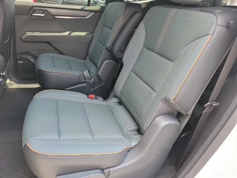 New 2026 GMC Acadia AT4 w/ Super Cruise Package image 14