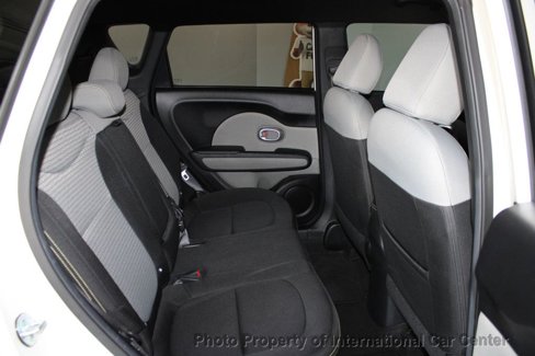 Used 2015 Kia Soul + image 24