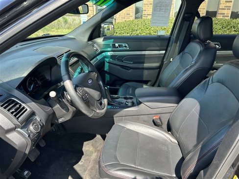 Used 2017 Ford Explorer Sport w/ Equipment Group 401A image 5