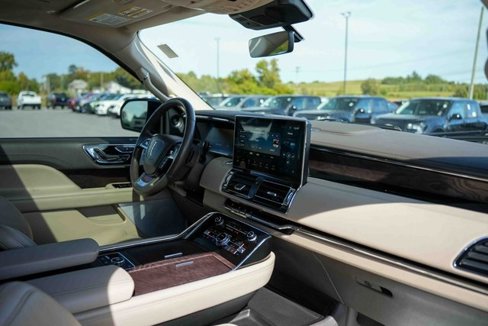 Used 2023 Lincoln Navigator Reserve w/ Equipment Group 201A image 19