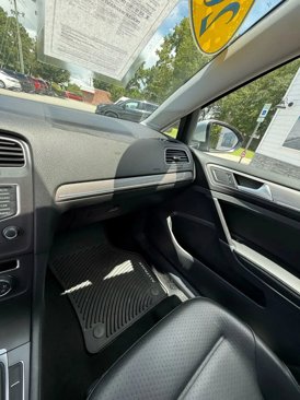 Used 2017 Volkswagen Golf Alltrack S image 34