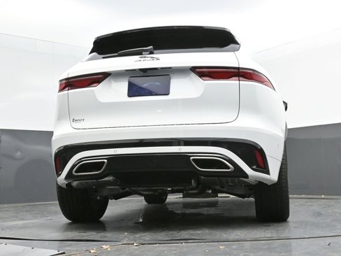 New 2025 Jaguar F-PACE R-Dynamic S image 31