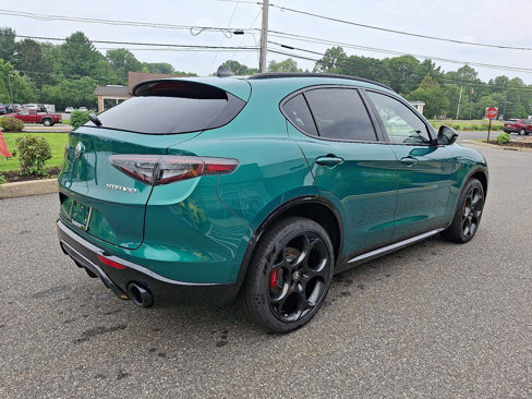 New 2025 Alfa Romeo Stelvio Sprint image 3