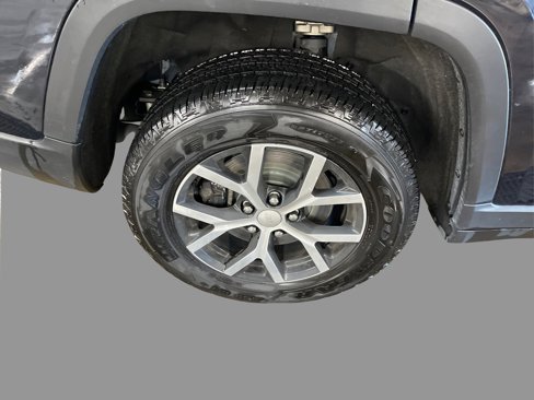 Certified 2023 Jeep Grand Cherokee L Limited image 11