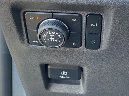 New 2025 Ford Expedition Tremor image 12