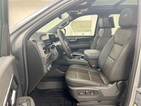 New 2026 Chevrolet Suburban High Country image 20