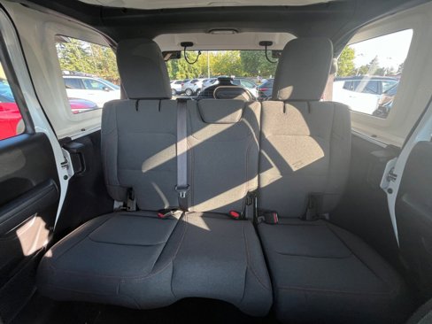 Used 2025 Jeep Wrangler Unlimited Rubicon image 38
