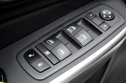 Used 2022 Jeep Cherokee Limited image 22