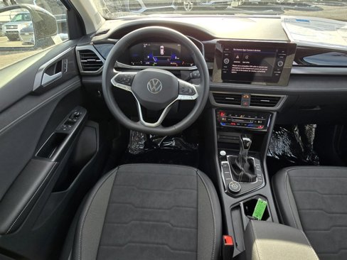 New 2025 Volkswagen Taos SE image 14
