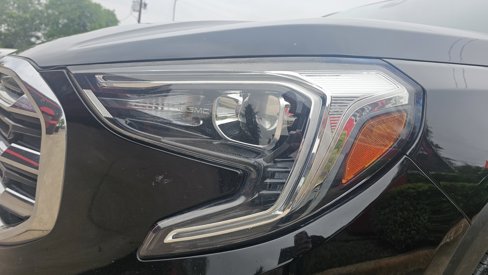 Used 2021 GMC Terrain SLT image 11