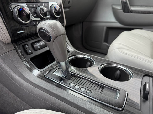 Used 2014 Chevrolet Traverse LTZ image 28