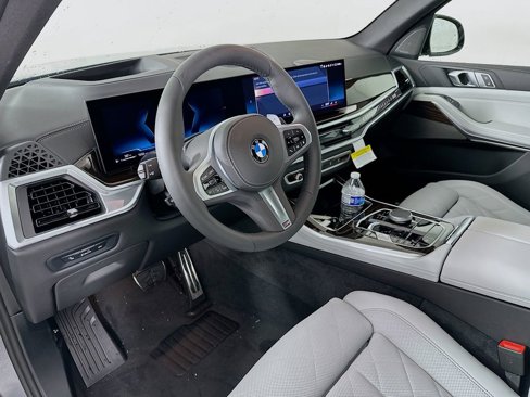 New 2026 BMW X5 xDrive40i w/ M Sport Package image 13