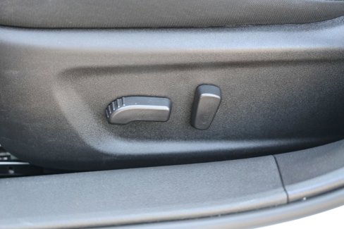Used 2025 Nissan Altima 2.5 SV image 14