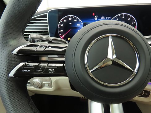 New 2026 Mercedes-Benz GLS 580 4MATIC image 12
